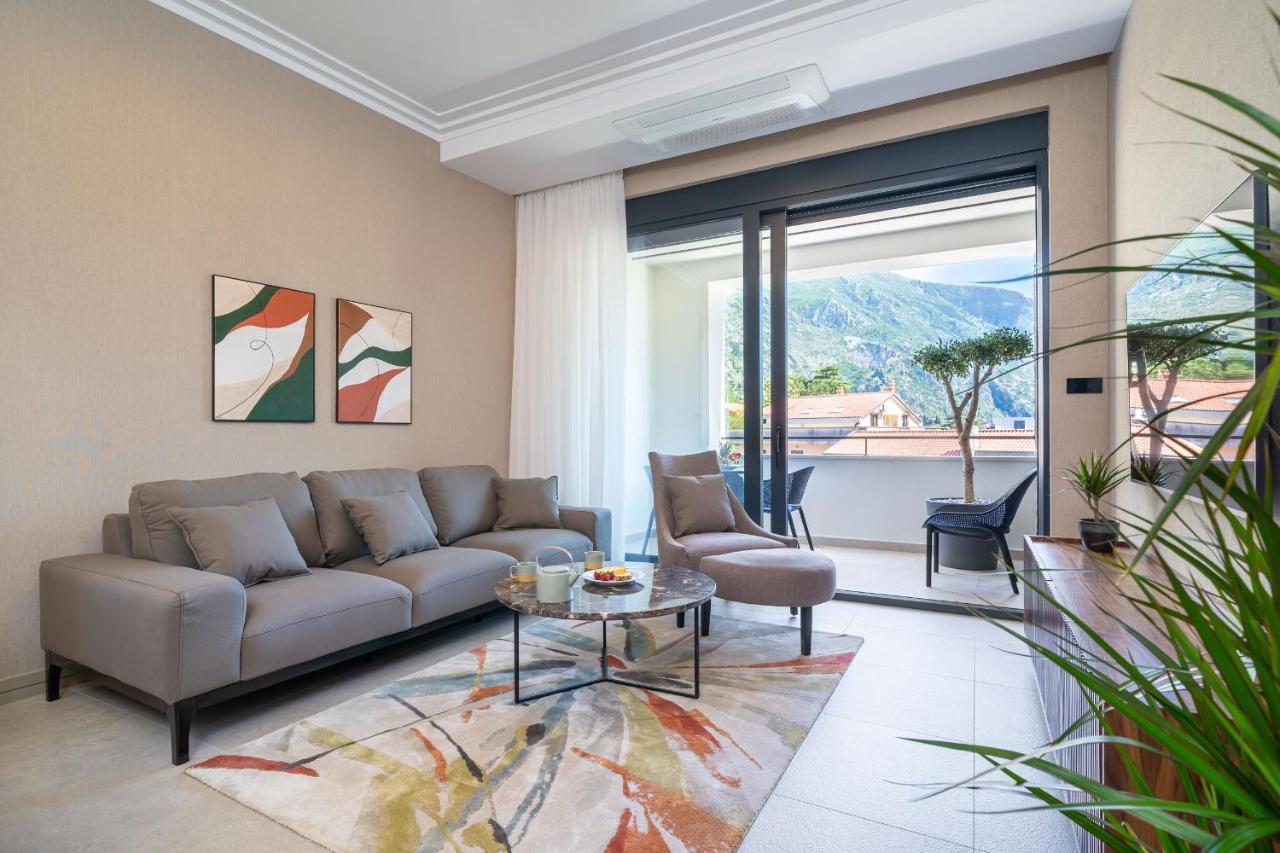 C Group Apartments Kotor Exterior foto